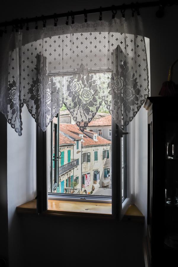 Apartment Miguel Kotor Bagian luar foto