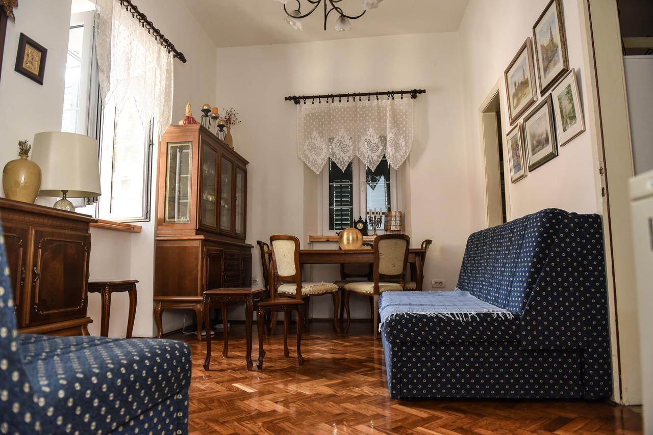 Apartment Miguel Kotor Bagian luar foto